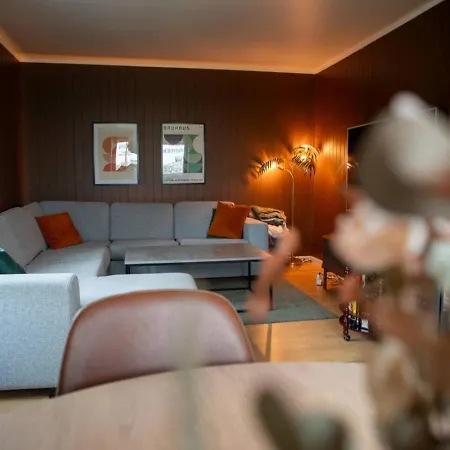 Casa de Férias Spacious Aurora Family Tromsø